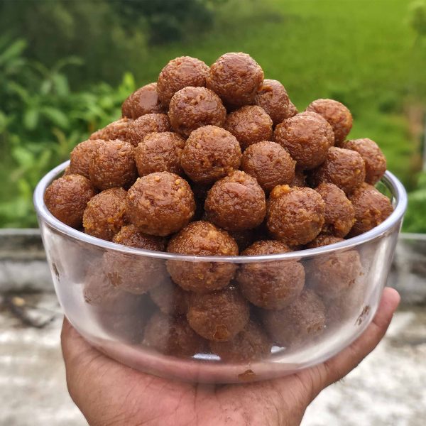 নারিকেলের নাড়ু। ১কেজি
